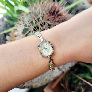 Vintage Westminster Silver Dainty Classic Stretch Watch